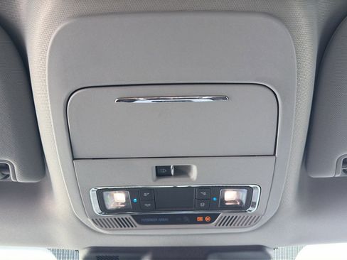 Used 2023 Ford F250 Lariat w/ Sport Appearance Package image 15