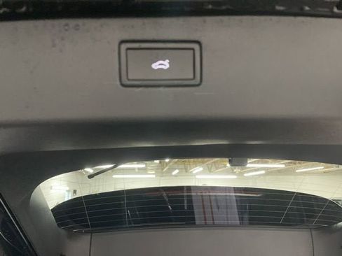 New 2026 Volkswagen Tiguan SE R-Line image 11