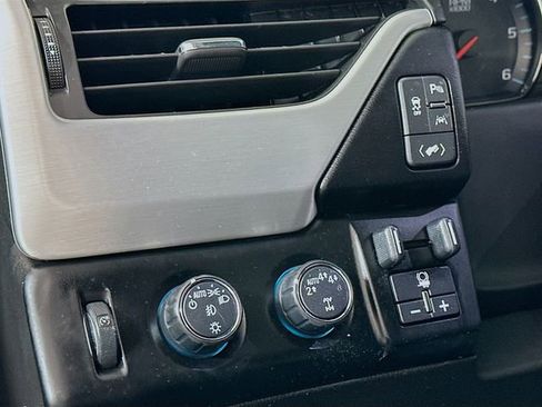 Used 2018 GMC Yukon SLT w/ Open Road Package image 11