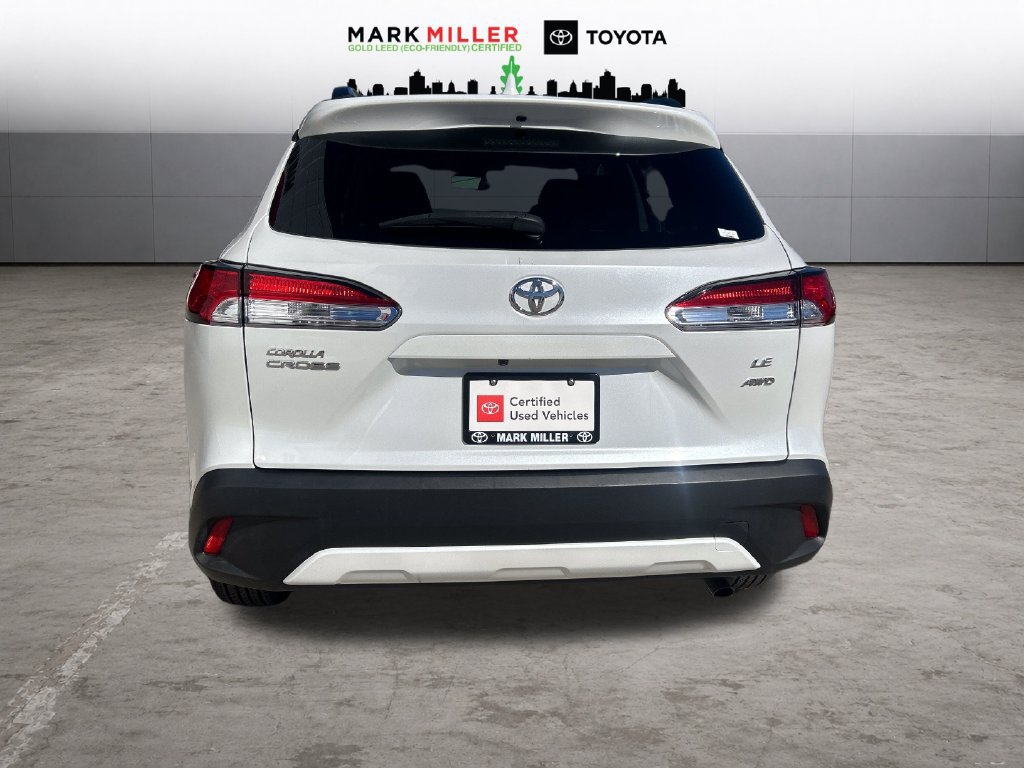 Certified 2022 Toyota Corolla Cross LE AWD/4WD image 4