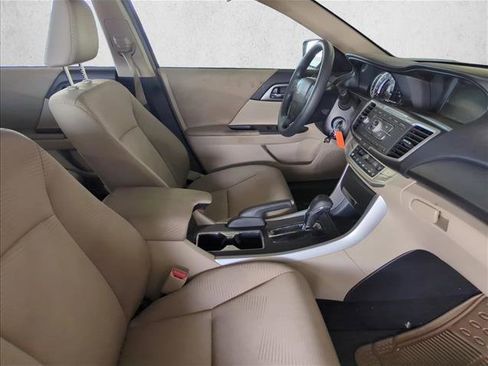 Used 2014 Honda Accord LX image 24