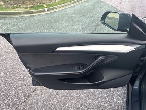 Used 2021 Tesla Model 3 Performance image 20
