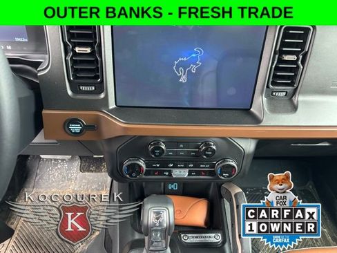 Used 2024 Ford Bronco Outer Banks image 5