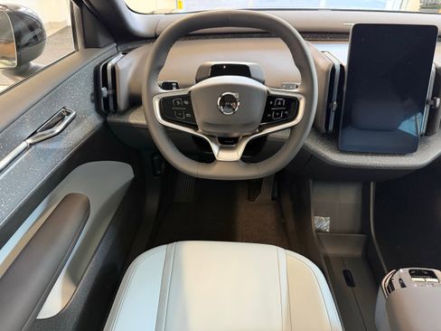 New 2026 Volvo EX30 Ultra w/ Climate Package image 26