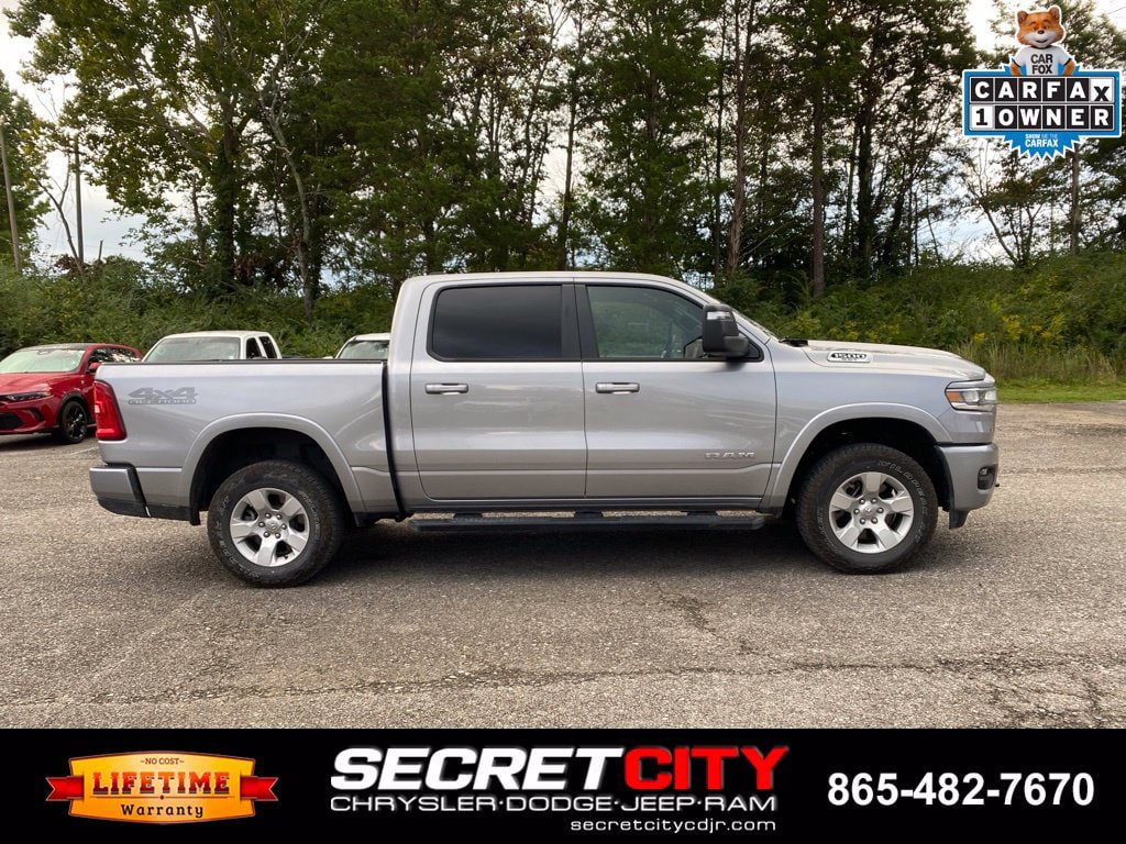 Used 2025 RAM 1500 Big Horn AWD/4WD image 4