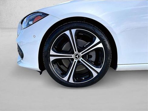 Used 2025 Mercedes-Benz C 300 Sedan image 10