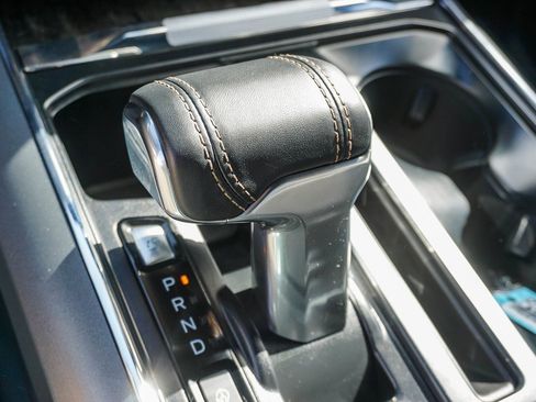 Used 2022 Ford F150 Lightning Lariat image 22