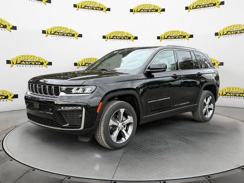 New 2026 Jeep Grand Cherokee Limited w/ Luxury Tech Group II RWD image 1
