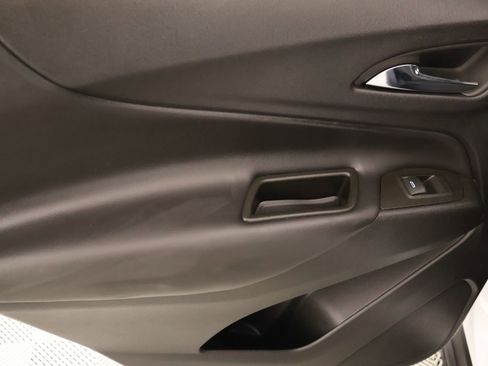 Used 2023 Chevrolet Equinox LT FWD image 16