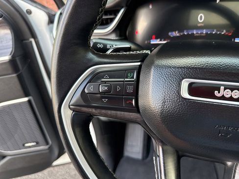 Used 2022 Jeep Grand Cherokee L Limited image 28