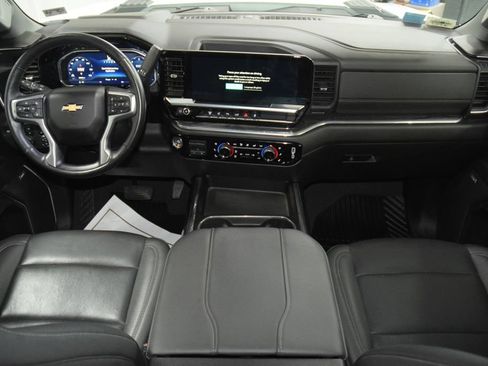 Used 2024 Chevrolet Silverado 3500 LTZ w/ LTZ Convenience Package AWD/4WD image 32