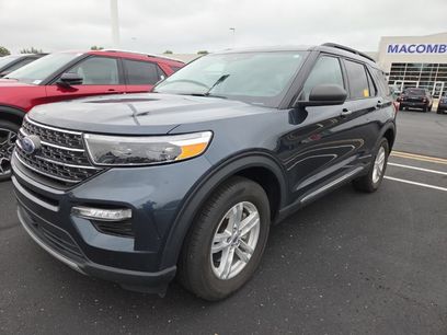 Certified 2024 Ford Explorer XLT w/ Equipment Group 202A