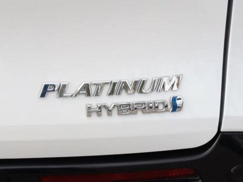 Used 2023 Toyota Sienna Platinum FWD image 51