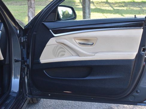 Used 2016 BMW 535i xDrive Sedan image 9