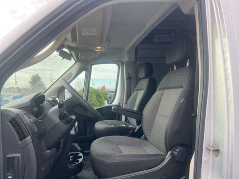 Used 2021 RAM ProMaster 2500 w/ Convenience Group image 12