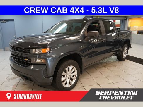 Used 2020 Chevrolet Silverado 1500 Custom w/ Custom Value Package AWD/4WD image 1