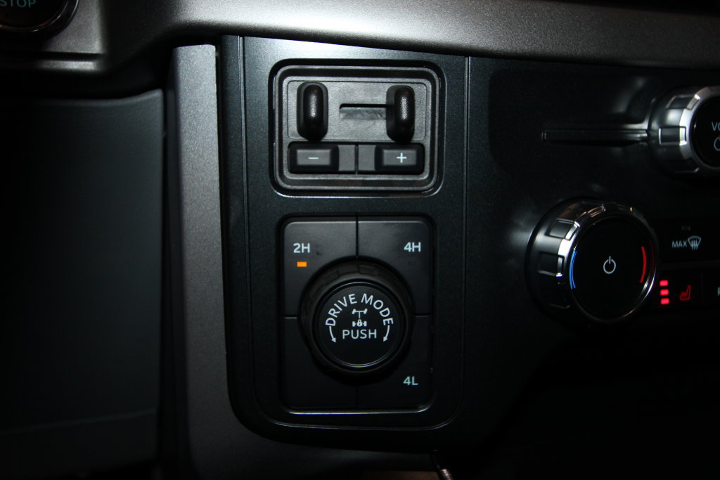 Used 2024 Ford F150 XLT w/ Equipment Group 302A MID AWD/4WD image 18
