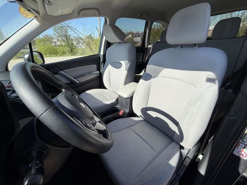 Used 2018 Subaru Forester 2.5i w/ Alloy Wheel Package image 13