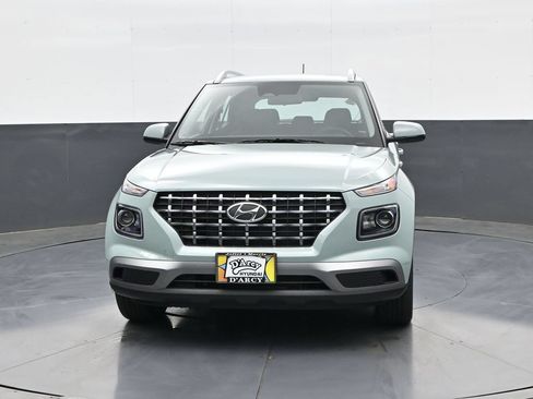 New 2026 Hyundai Venue SEL FWD image 2