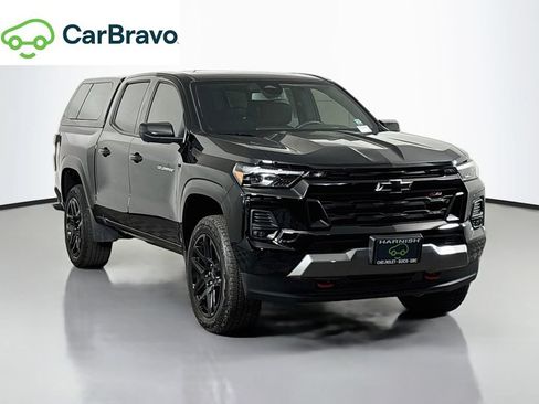 Certified 2025 Chevrolet Colorado Z71 w/ Technology Package AWD/4WD image 1