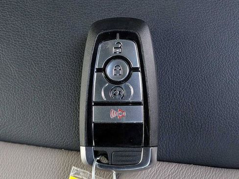 Certified 2024 Ford Bronco Wildtrak AWD/4WD image 28