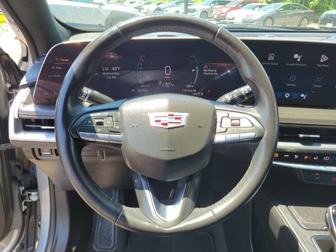 Used 2025 Cadillac XT4 Premium Luxury AWD/4WD image 32