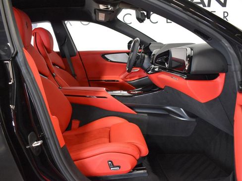 Used 2025 Ferrari Purosangue image 29