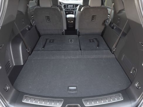 Used 2023 Buick Enclave Essence w/ Sport Touring Edition image 33