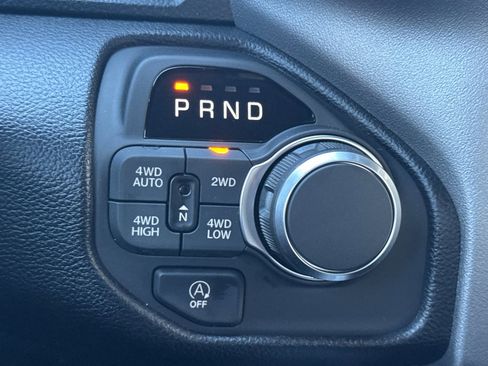 New 2026 RAM 1500 4x4 Crew Cab image 19