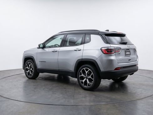 Used 2025 Jeep Compass Limited AWD/4WD image 6