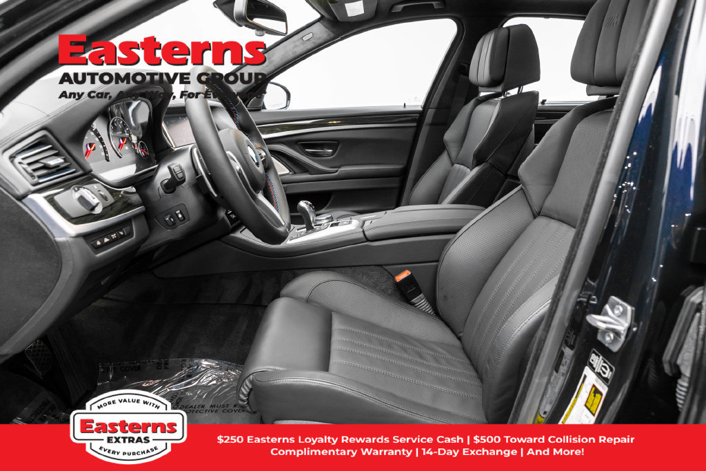 Used 2015 BMW M5 RWD image 64