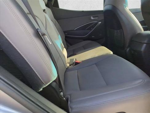 Used 2017 Hyundai Santa Fe Sport w/ 2.4L Tech Package 04 AWD/4WD image 9