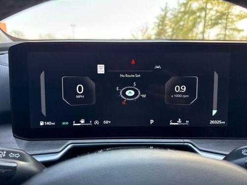 Used 2025 Kia Sorento SX image 16