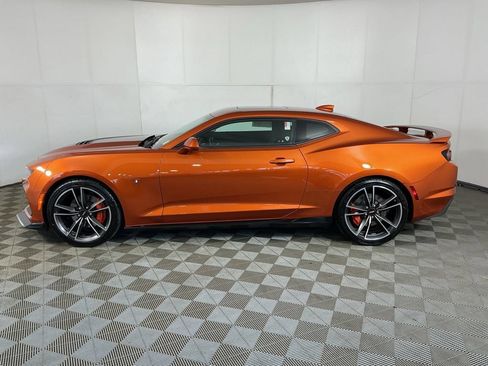 Used 2023 Chevrolet Camaro SS RWD image 5