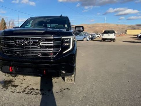 New 2026 GMC Sierra 1500 AT4 w/ AT4 Premium Package AWD/4WD image 3