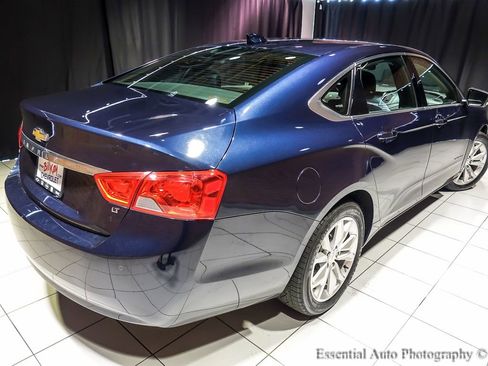 Used 2017 Chevrolet Impala LT w/ Convenience Package image 11