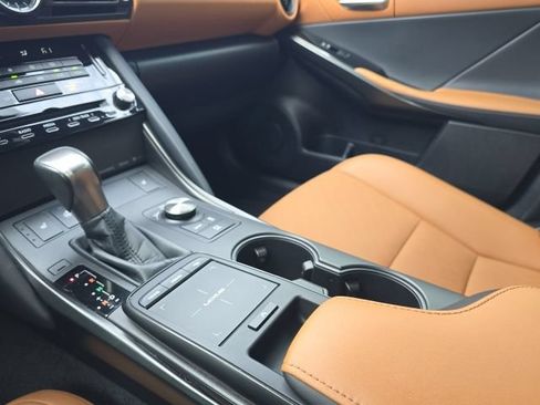 Used 2025 Lexus IS 350 F Sport RWD image 38