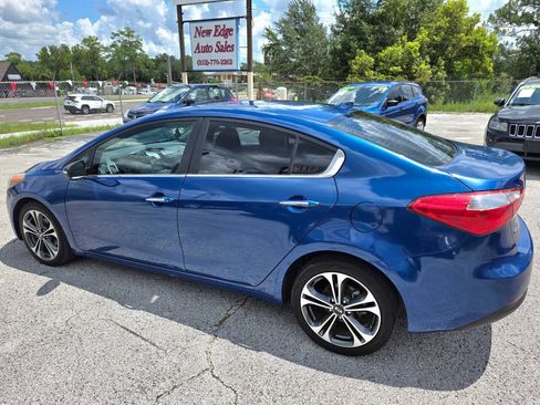 Used 2014 Kia Forte EX FWD image 2
