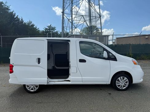 Used 2018 Nissan NV200 SV w/ Navigation Package image 41