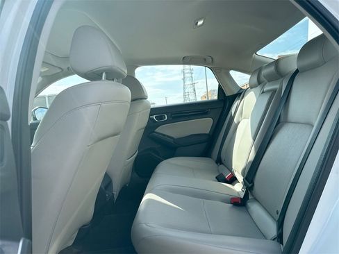 Used 2022 Honda Civic Touring image 29