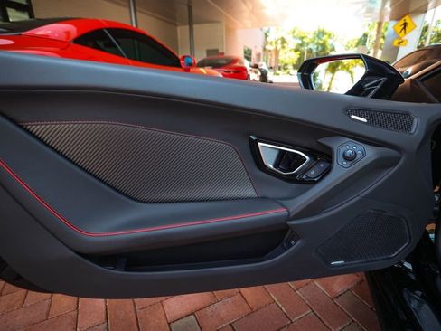 Used 2020 Lamborghini Huracan EVO RWD image 46