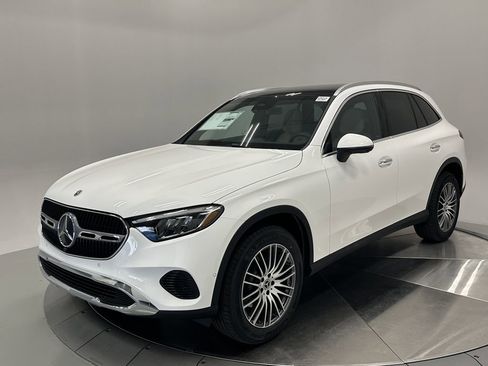 New 2026 Mercedes-Benz GLC 300 4MATIC image 3
