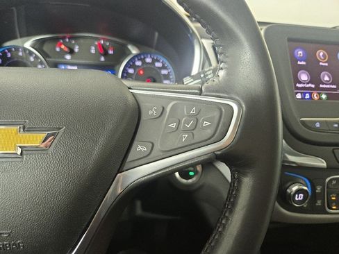 Used 2022 Chevrolet Equinox LT FWD image 16