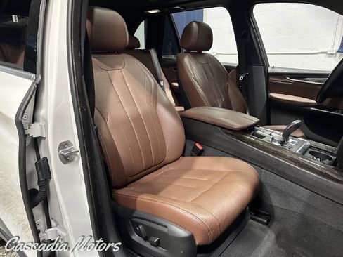 Used 2017 BMW X5 xDrive40e AWD/4WD image 19