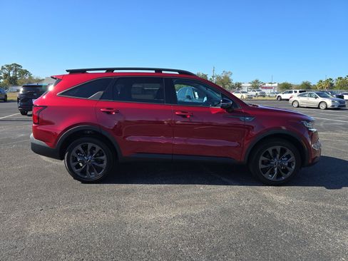 Used 2023 Kia Sorento SX Prestige image 3