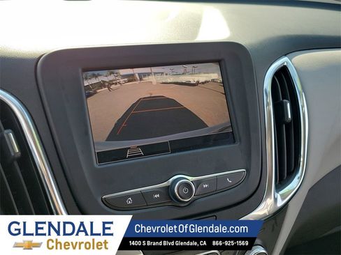 Used 2023 Chevrolet Equinox LS image 28