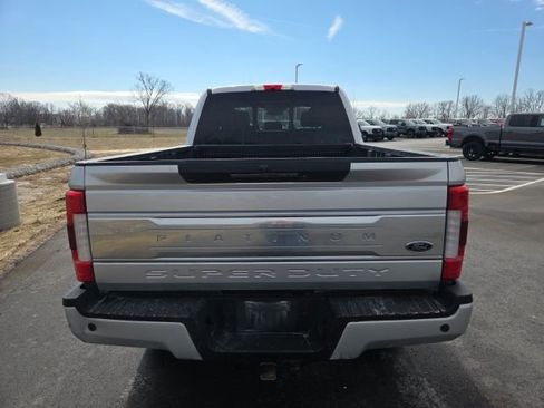 Used 2018 Ford F250 Platinum w/ Platinum Ultimate Package image 8