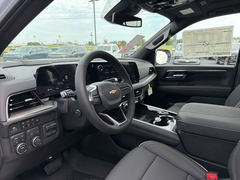 New 2026 Chevrolet Tahoe Premier w/ Sun And Tow Package AWD/4WD image 10