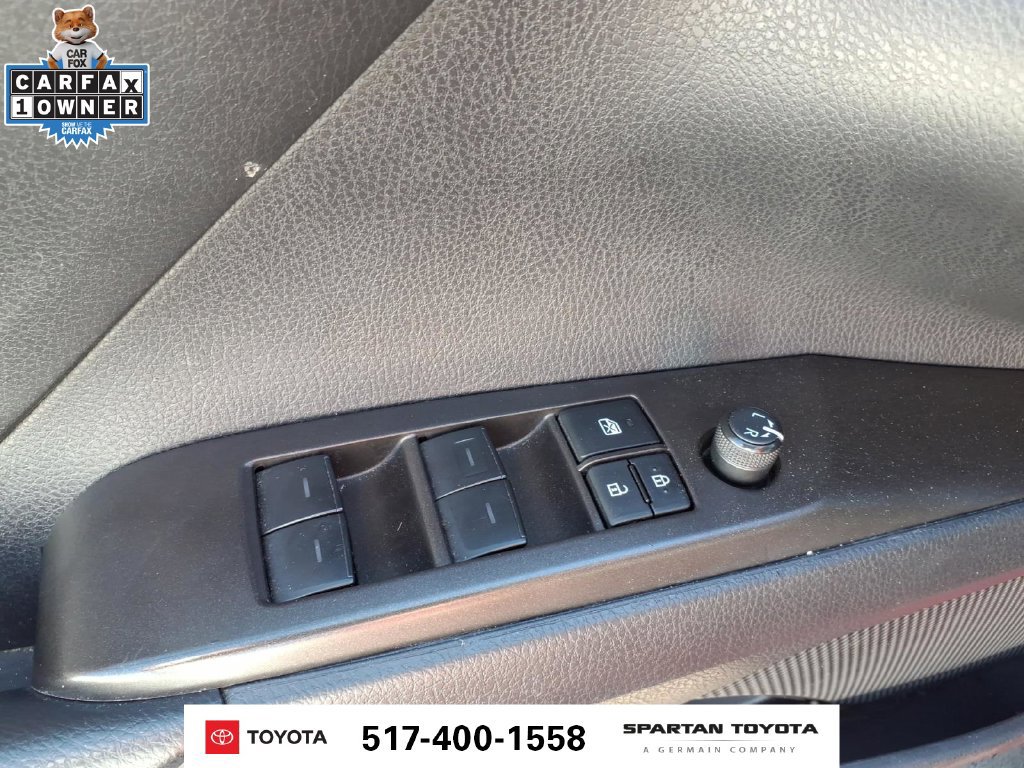 Used 2024 Toyota Camry SE FWD image 15