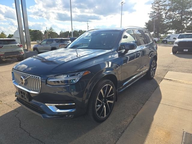 Used 2023 Volvo XC90 B6 Plus w/ Protection Package Premier AWD/4WD image 3